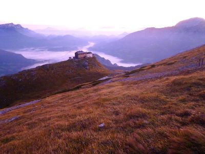 009-Watzmannhaus beim Aufstieg zum Hocheckgipfel